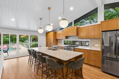 707 Bondstone Drive, Dallas TX 75218