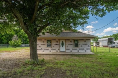 503 E Sanger Street, Celeste TX 75423 - Photo 2