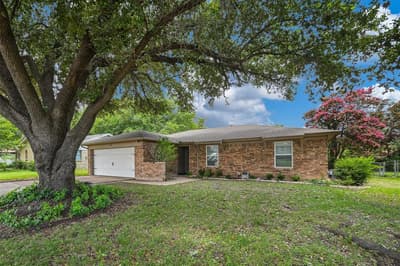 4421 Tiptop Street, Haltom City TX 76117