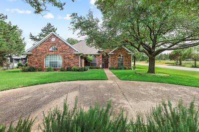 10 Fairway Loop Drive, Pottsboro TX 75076
