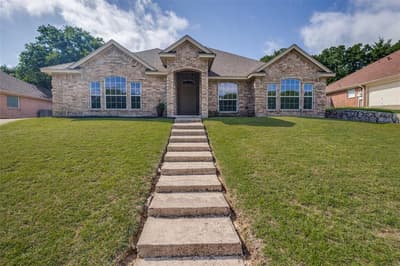 2014 Country Brook Drive, Weatherford TX 76087