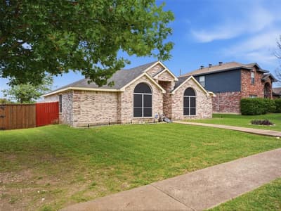 1531 Rebecca Lane, Lancaster TX 75134