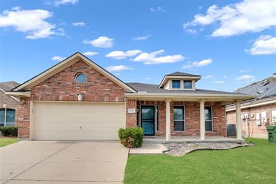 715 W Milton Drive, Arlington TX 76001