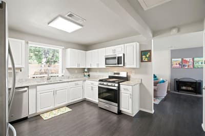 1001 N Carroll Boulevard, Denton TX 76201 - Photo 4
