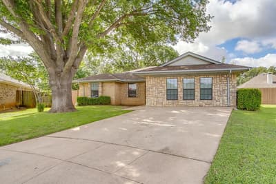 9020 Wessex Court, Fort Worth TX 76134 - Photo 2