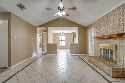 9020 Wessex Court, Fort Worth TX 76134 - Photo 5