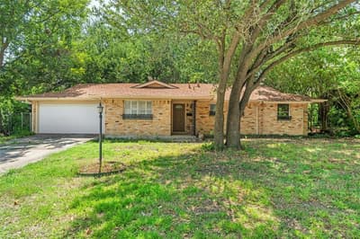 5605 Wales Avenue, Fort Worth TX 76133