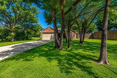 501 Brookfield Drive, Boyd TX 76023 - Photo 2