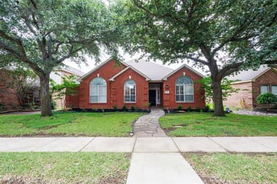 9718 Wolf Creek Drive, Irving TX 75063