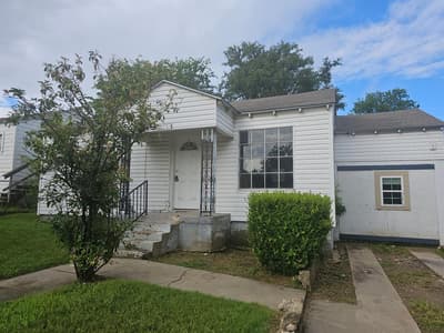 2713 35th Street, Fort Worth TX 76106