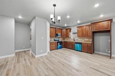 308 Lewis Street, Cleburne TX 76031 - Photo 5