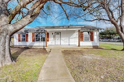 2802 N Masters Drive, Dallas TX 75227