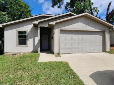 4229 Spring Avenue, Dallas TX 75210