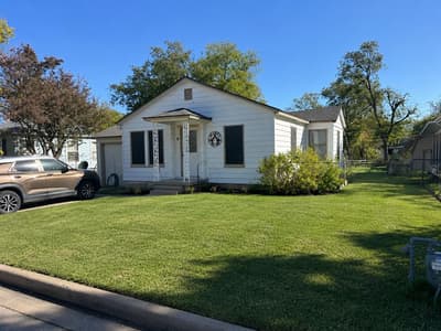 208 N Las Vegas Trail, White Settlement TX 76108