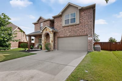 201 Sandy Creek Way, McKinney TX 75072 - Photo 2