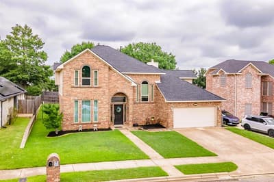 6817 Greenleaf Drive, North Richland Hills TX 76182