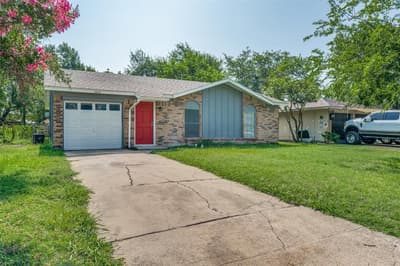 1610 Avenue A, Grand Prairie TX 75051