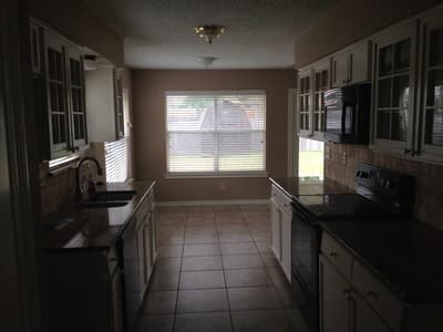 1608 Glenhill Lane, Lewisville TX 75077 - Photo 4