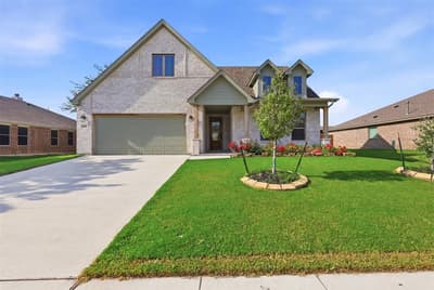 625 Mooney Drive, Saginaw TX 76179
