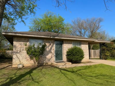 915 N 7th Street, Sanger TX 76266