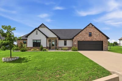 6680 Red Wing Lane, Sanger TX 76266
