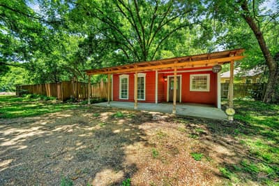 415 S Dallas Avenue, Lancaster TX 75146
