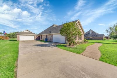 1068 Oak Creek Circle, Royse City TX 75189 - Photo 3