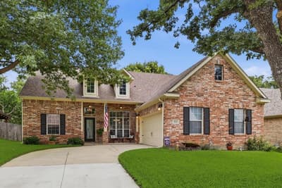 523 Clancy Lane, Lake Dallas TX 75065