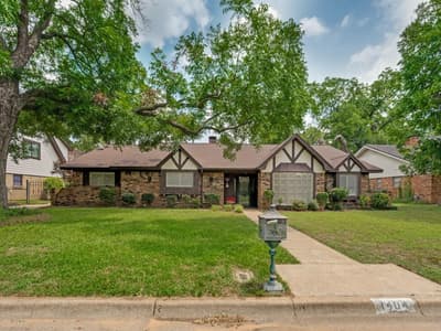 1404 Paisley Drive, Arlington TX 76015