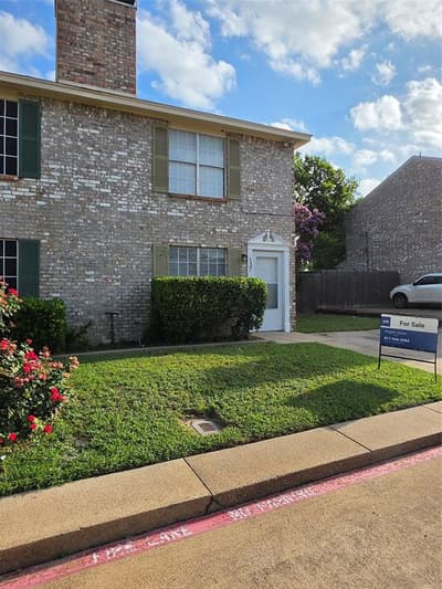 137 Graystone Place, Duncanville TX 75137