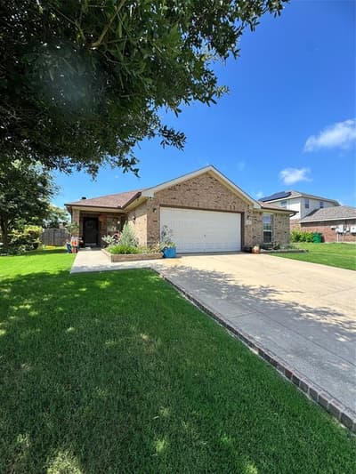 207 Southpeak Lane, Ponder TX 76259