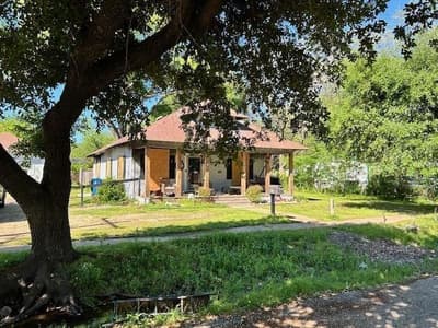 207 E Elmo Street, Kaufman TX 75142