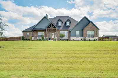 10630 Barleycorn Lane, Venus TX 76084