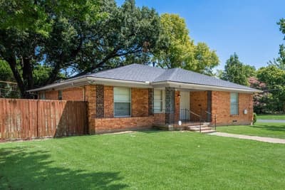 3017 San Medina Avenue, Dallas TX 75228