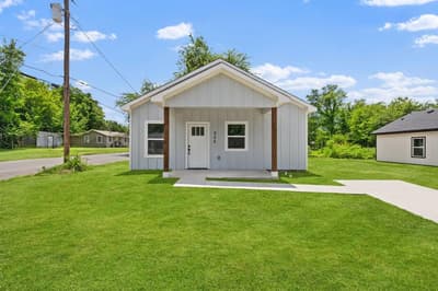 220 Calvert Street, Sulphur Springs TX 75482