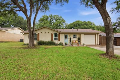 7121 Crabtree Lane, North Richland Hills TX 76182