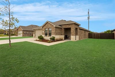 806 Twin Edge Drive, Royse City TX 75189 - Photo 2