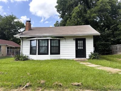 414 W 4th Street, Mount Pleasant TX 75455