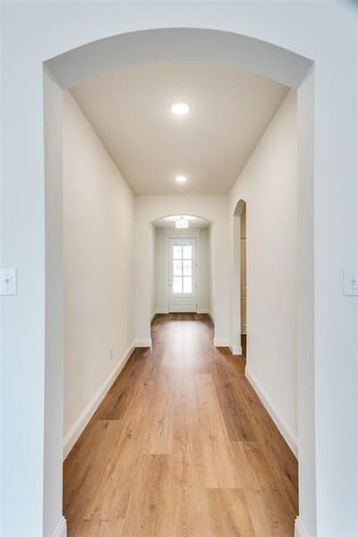 514 Hillcrest Circle, Justin TX 76247 - Photo 3