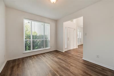 821 S Parks Drive, DeSoto TX 75115 - Photo 4
