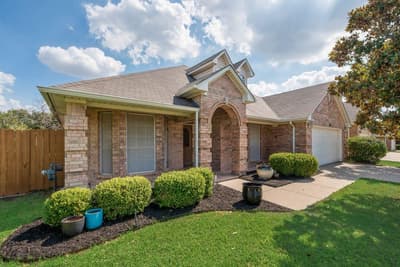 4736 Emerald Trace Way, Fort Worth TX 76244 - Photo 2