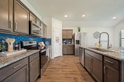 905 English Drive, Aubrey TX 76227 - Photo 5