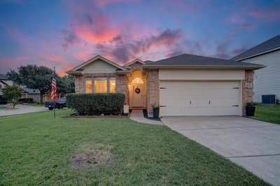 9921 Henna Lane, Fort Worth TX 76108