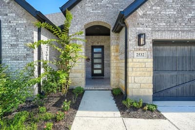 2532 Blackpool Court, Celina TX 75009 - Photo 2