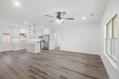 209 W Bonham Street, Tom Bean TX 75489 - Photo 5