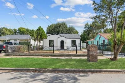 1406 Mentor, Dallas TX 75216