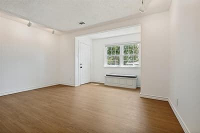 1410 Carswell Terrace, Arlington TX 76010 - Photo 4