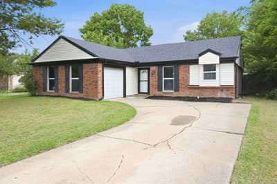 3909 Dogwood Court, Fort Worth TX 76137