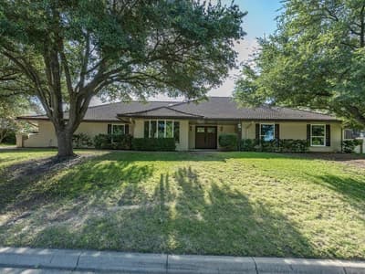 3717 Myrtle Springs Road, Benbrook TX 76116
