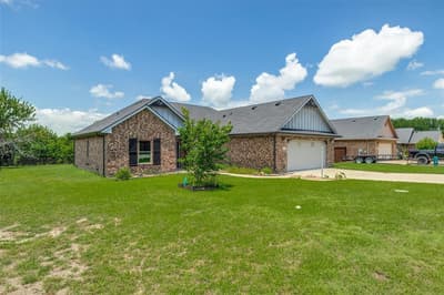 107 Indian Creek, Trenton TX 75490